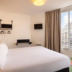 فندق كورنر ايفل باريس