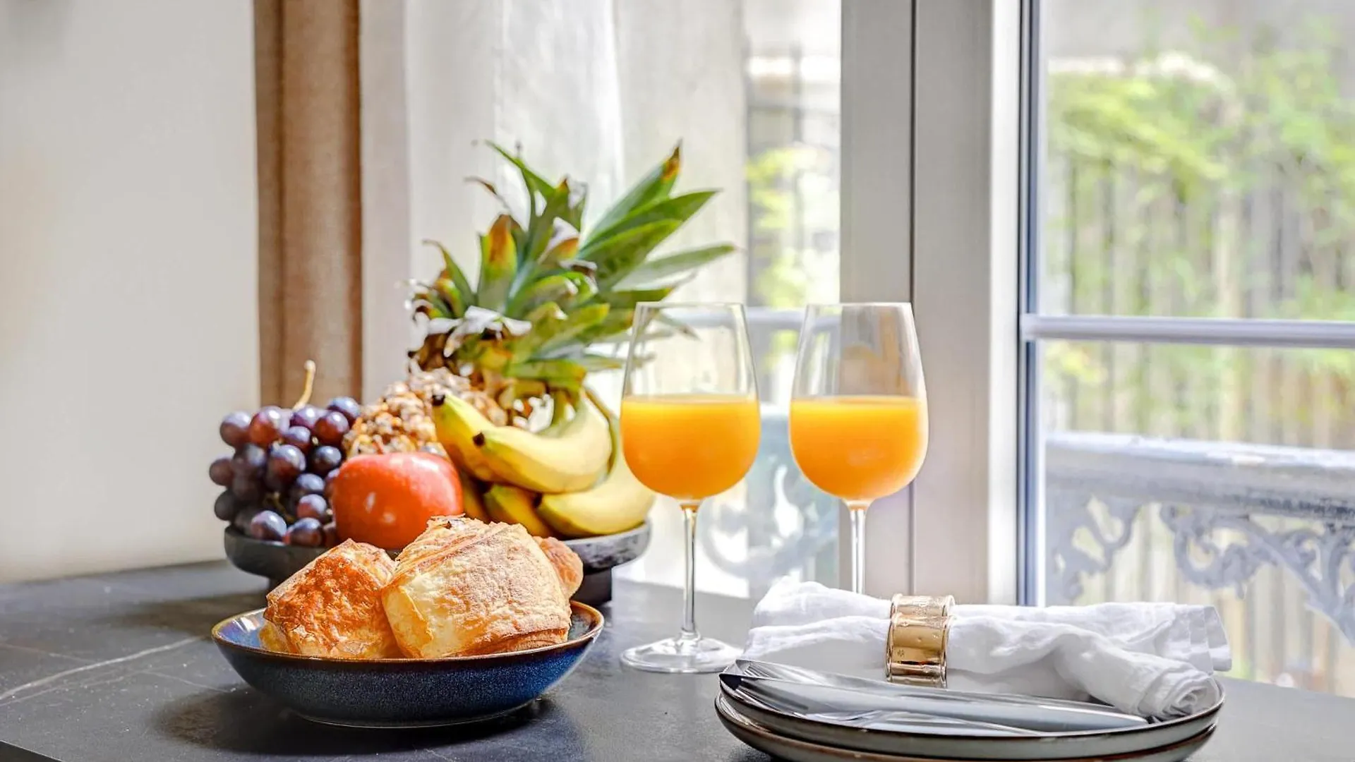 Jardin Du Luxembourg - Le Bon Marche - Cityapartmentstay Paris Apartment